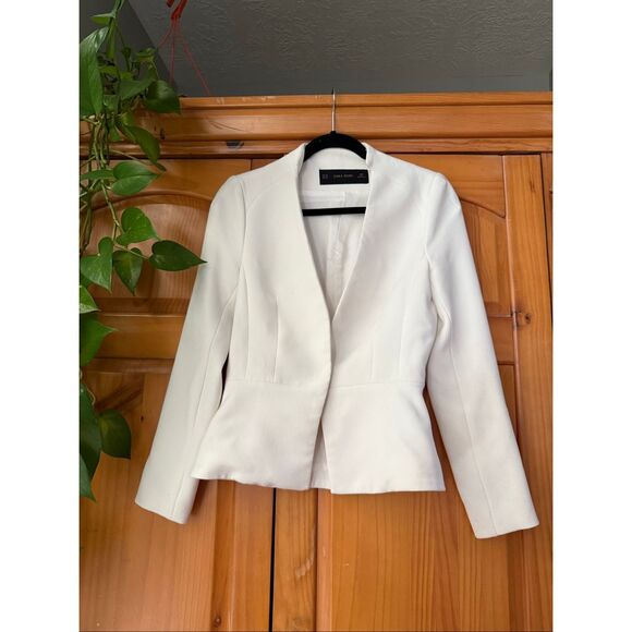 ZARA Basic White Peplum Blazer – XS, Tailored Fit, Made in Morocco - Picture 2 of 14